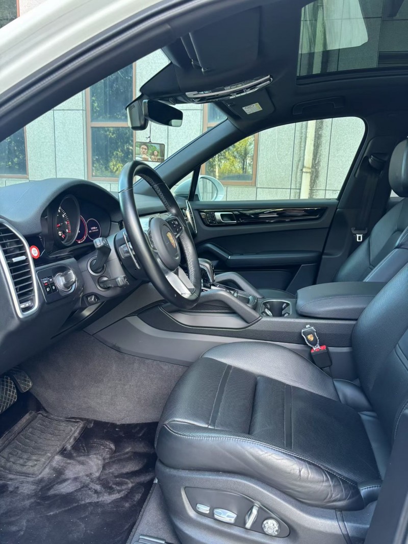 吉林21年保时捷卡宴7