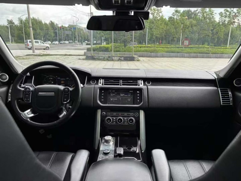 吉林16年路虎揽胜行政4