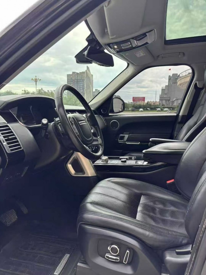 吉林16年路虎揽胜行政7