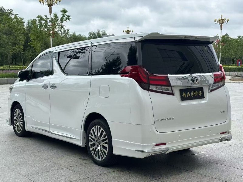 吉林17年丰田埃尔法3