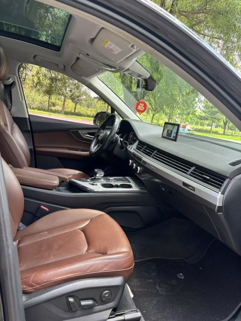 吉林17年奥迪Q78