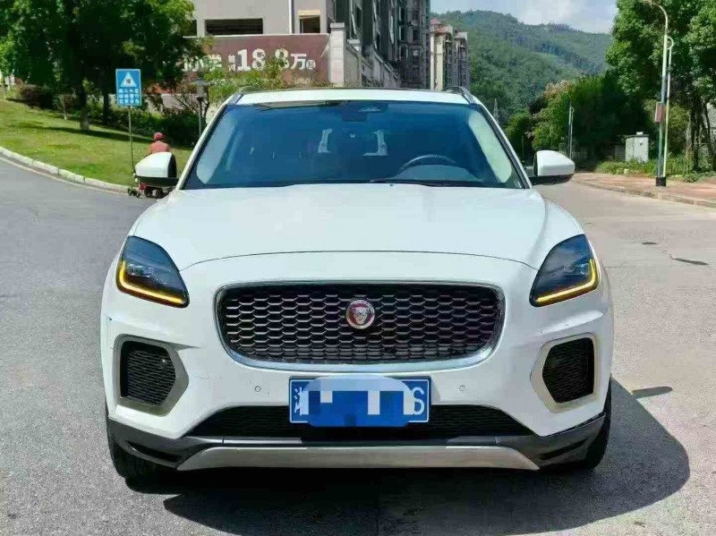 三明23年捷豹E-PACE1