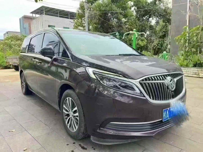 南宁18年别克GL83