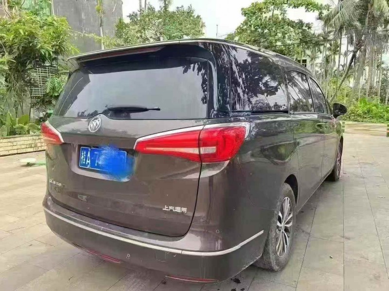 南宁18年别克GL88