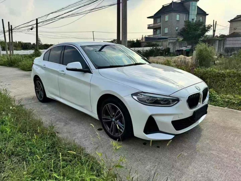金华23年宝马1系3