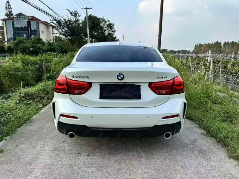 金华23年宝马1系9