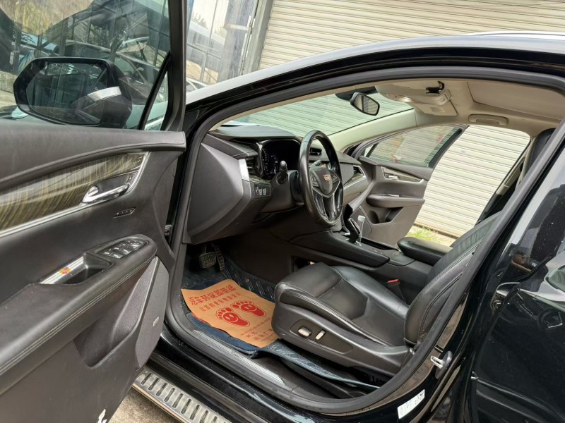 徐州16年凯迪拉克XT54