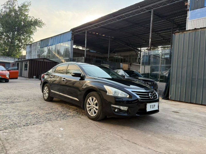 徐州16年日产天籁3