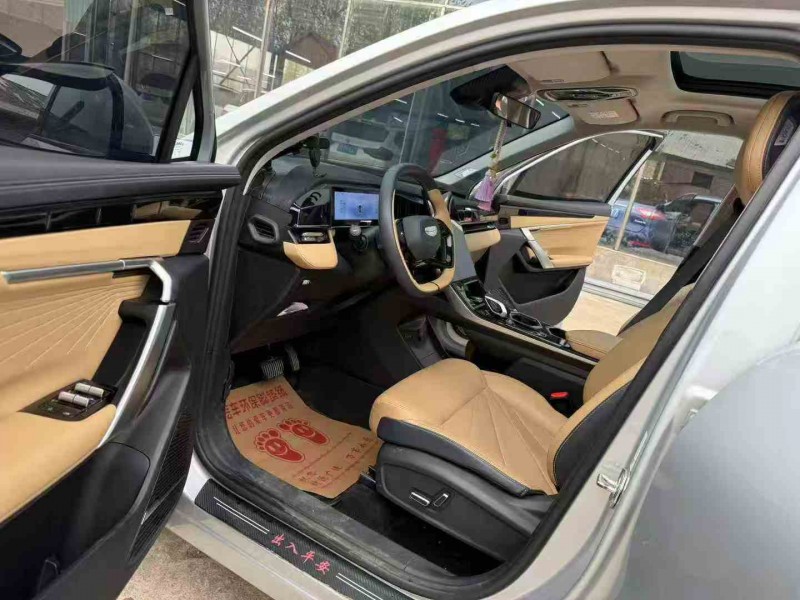 徐州23年吉利博越4