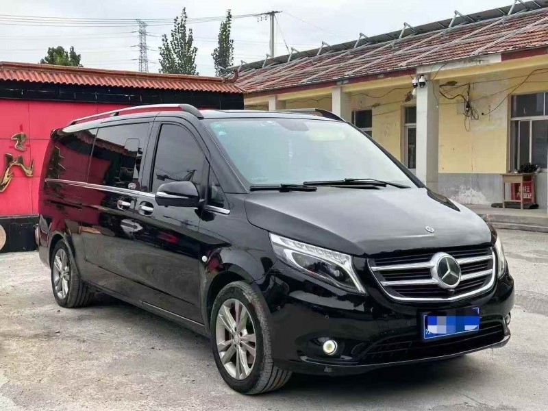 淄博18年奔驰威霆2