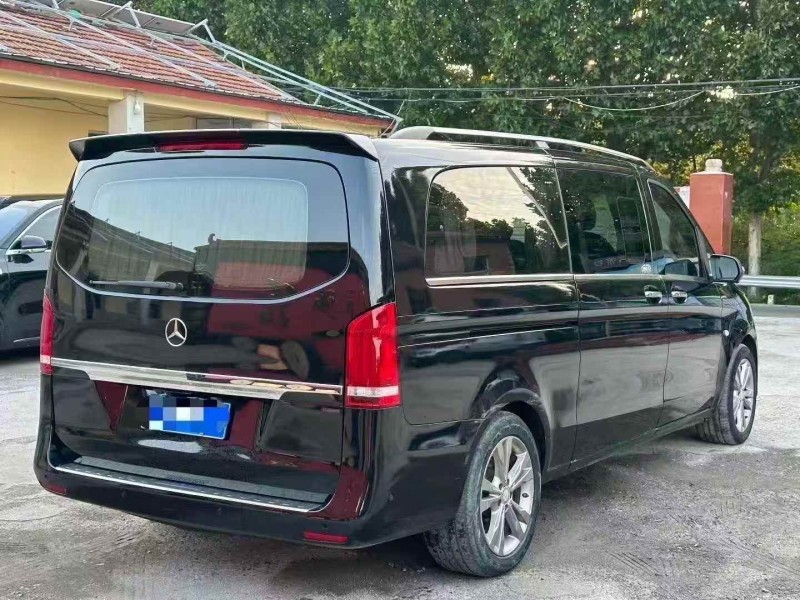 淄博18年奔驰威霆7