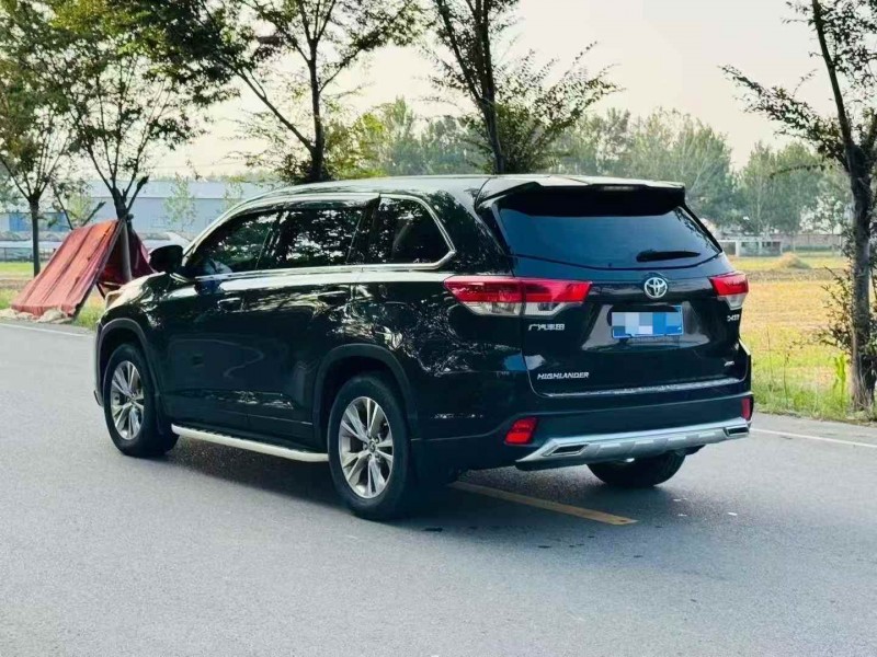 徐州20年丰田汉兰达8