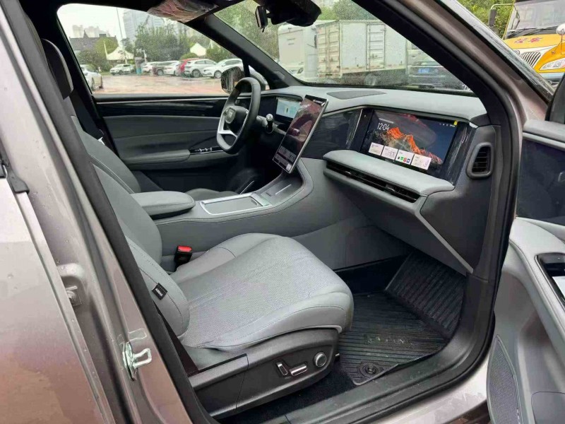 荆门25年吉利银河6