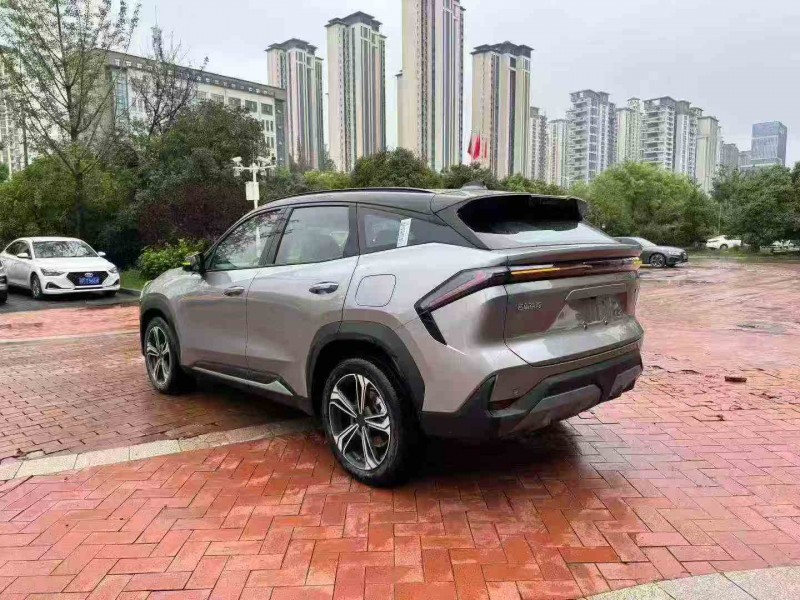 荆门25年吉利银河8