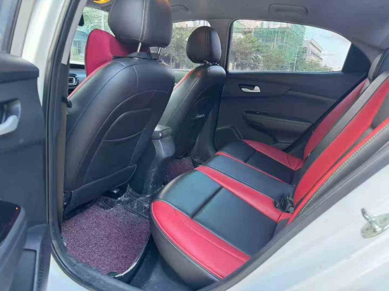 珠海20年起亚福瑞迪6