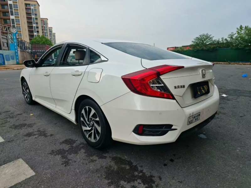 武汉16年本田思域5