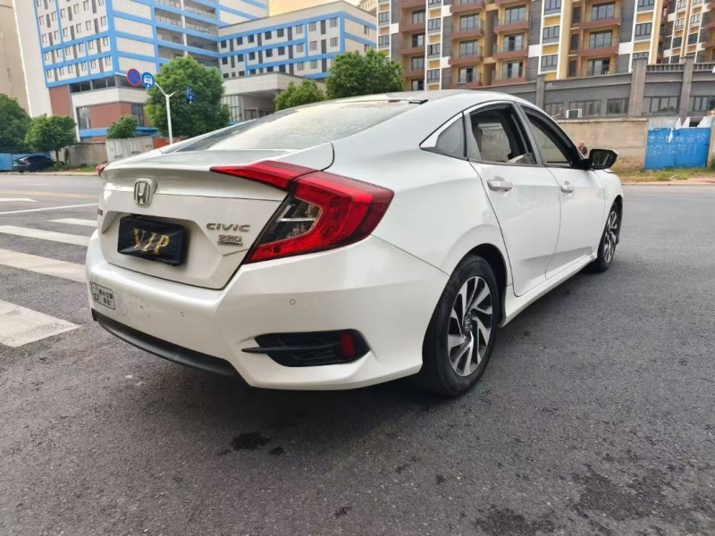 武汉16年本田思域6