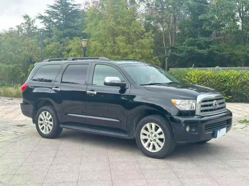 青岛10年丰田红杉2