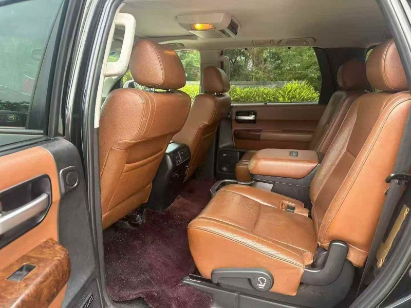 青岛10年丰田红杉6