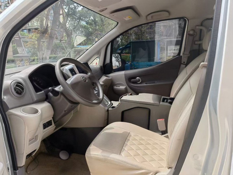 苏州18年日产NV2006