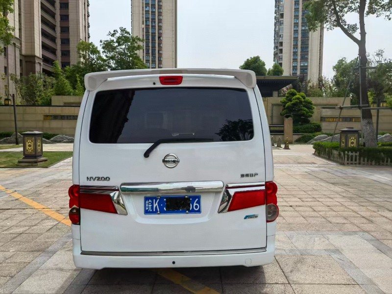 苏州18年日产NV2009