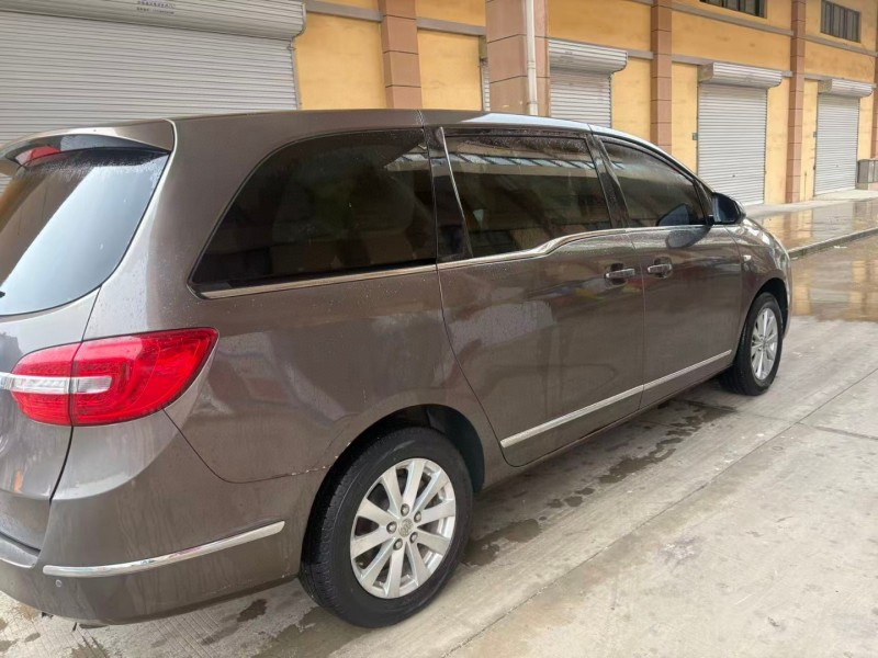 苏州17年别克GL87