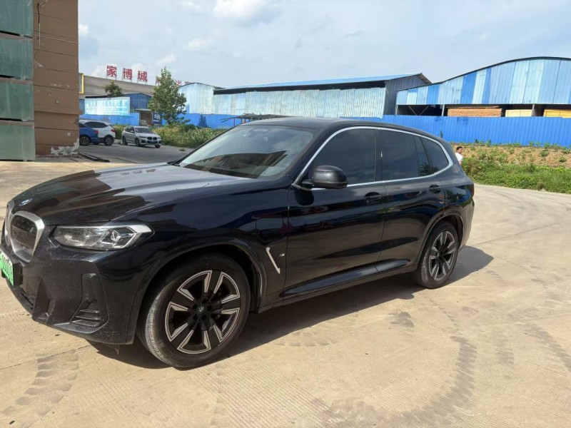 苏州24年宝马IX32