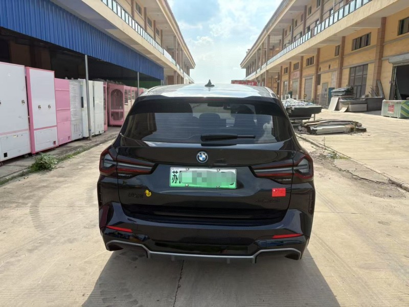 苏州24年宝马IX39