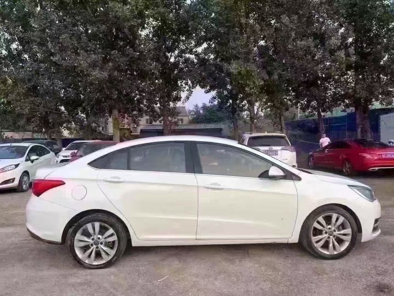 菏泽16年奇瑞艾瑞泽7