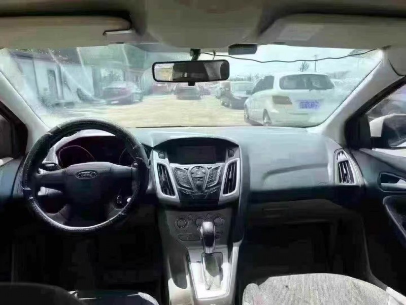 菏泽15年福特福克斯5