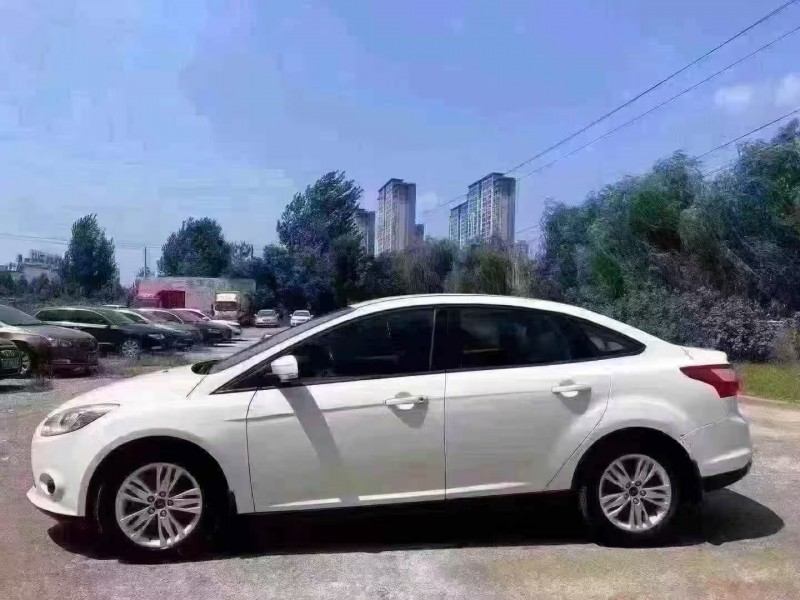 菏泽15年福特福克斯7