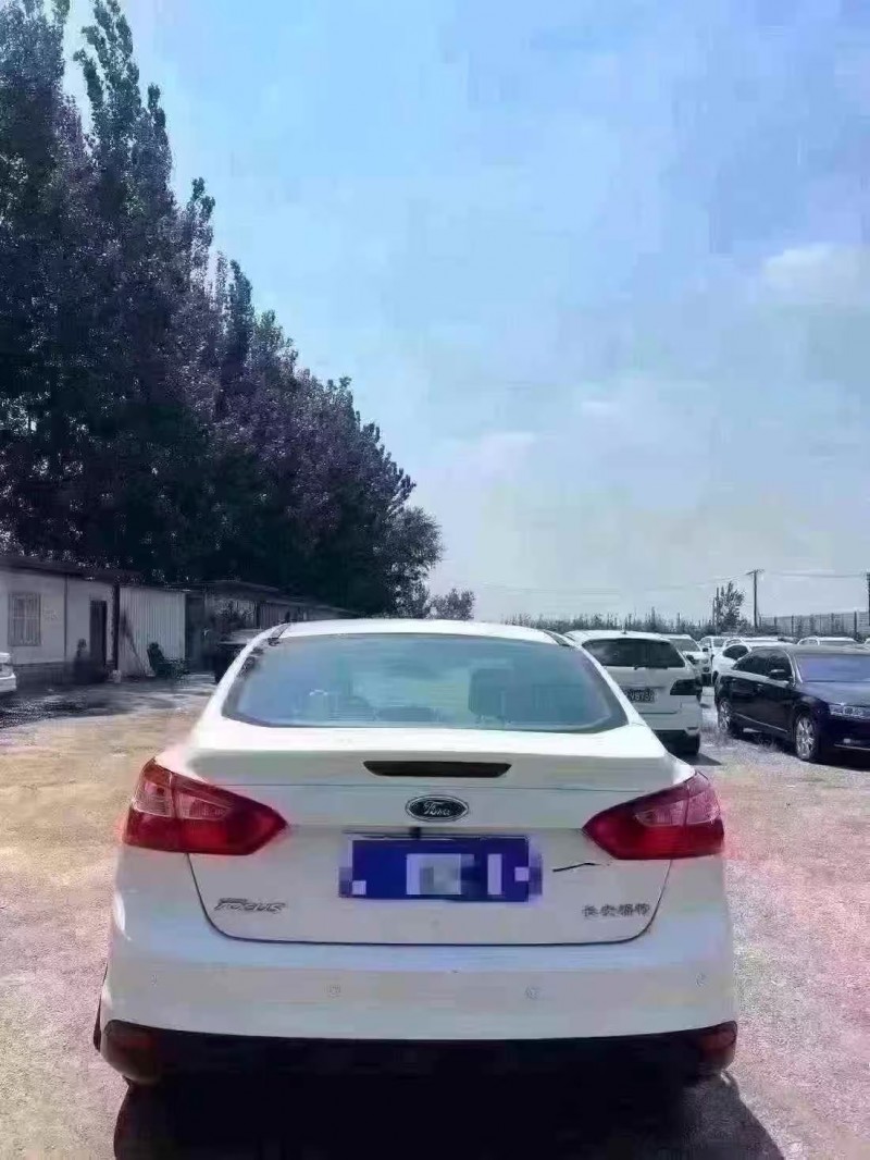 菏泽15年福特福克斯9