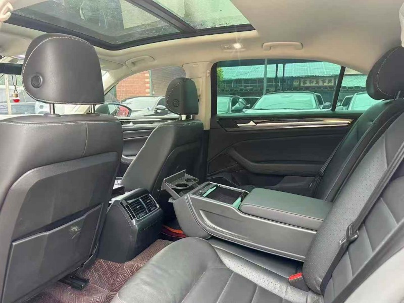 枣庄20年大众辉昂6