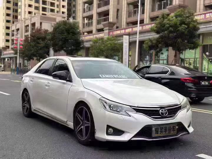 东莞16年丰田锐志2