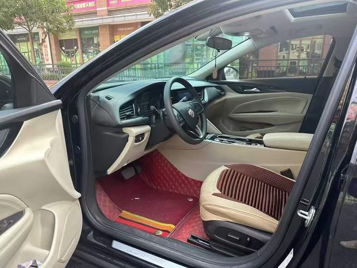 东莞22年别克君威3