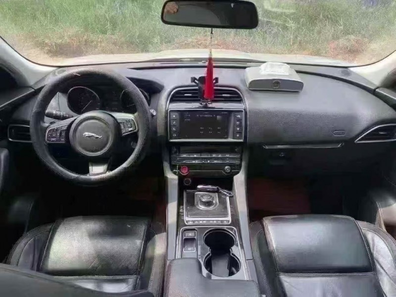 菏泽17年捷豹F-PACE4