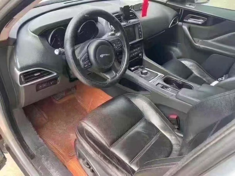 菏泽17年捷豹F-PACE6