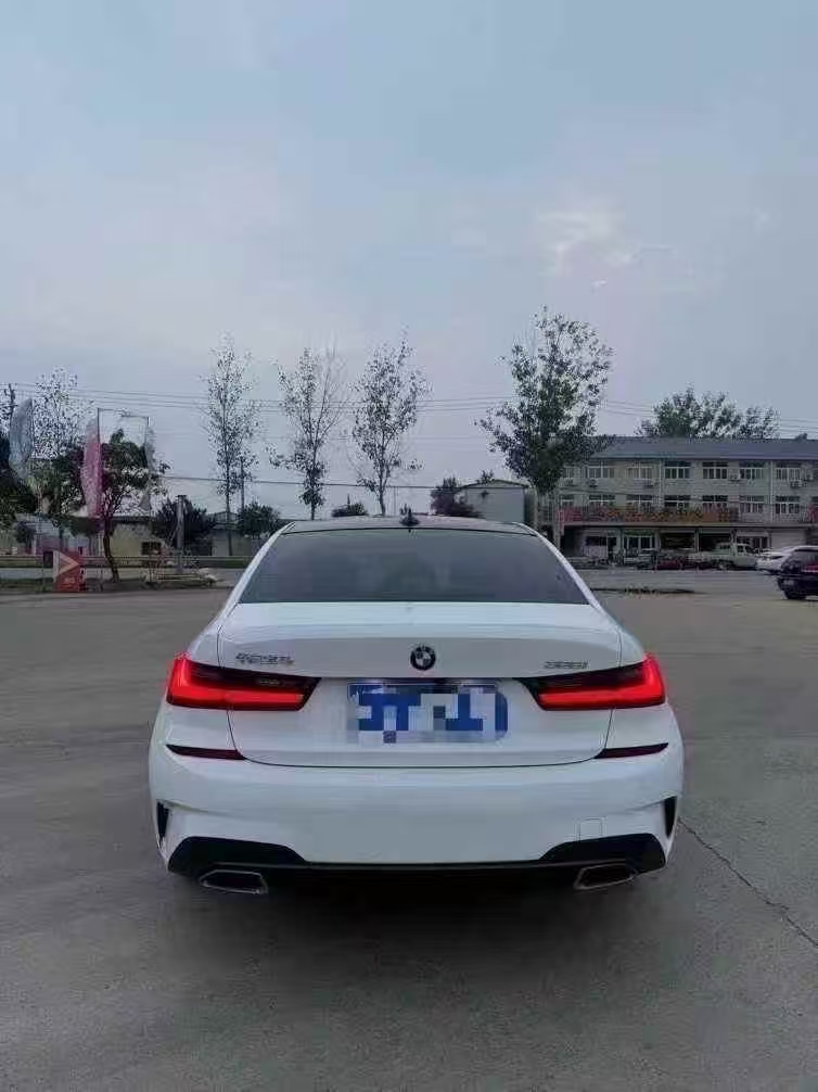 菏泽21年宝马3系9
