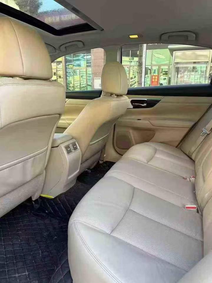 东莞18年日产天籁6