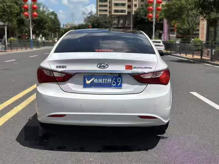 东莞14年现代索纳塔9