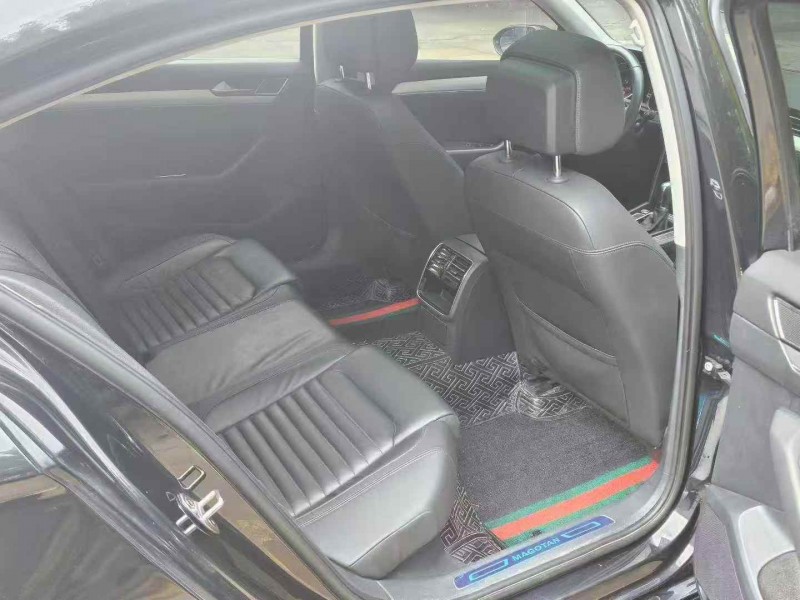 潍坊19年大众迈腾7