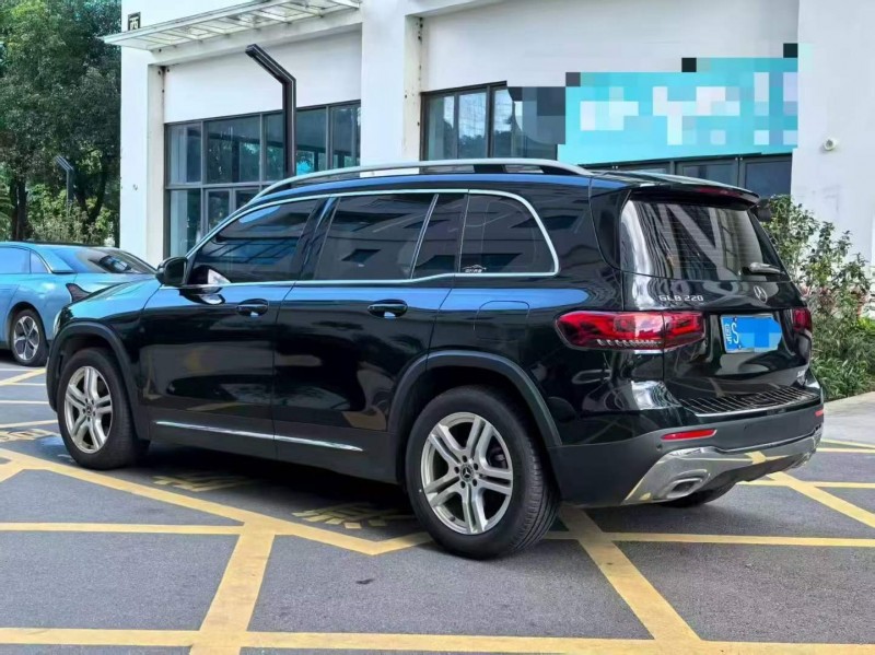 广州22年奔驰GLB8