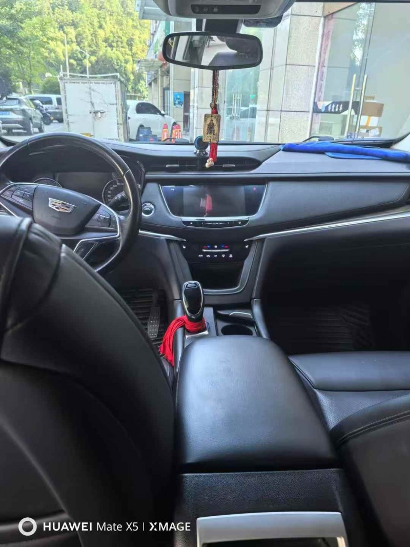 唐山18年凯迪拉克XT59