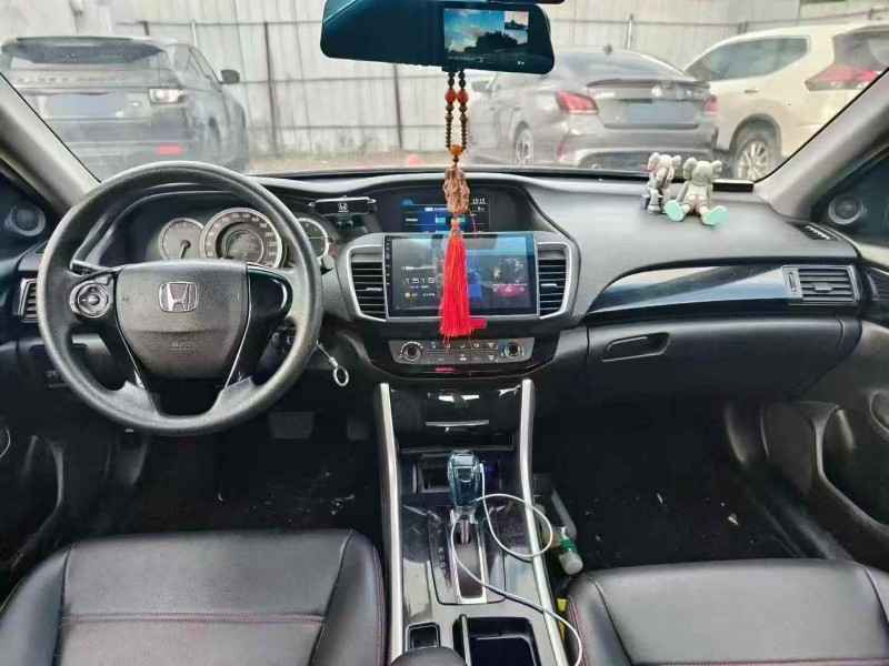 广州17年本田雅阁3