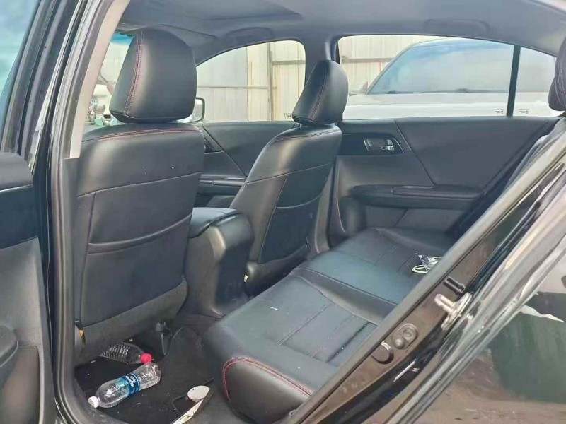 广州17年本田雅阁4