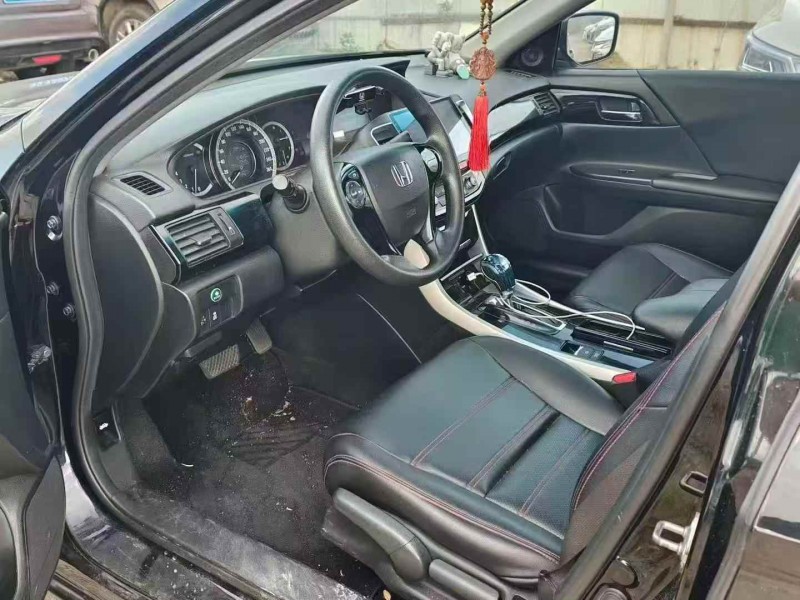 广州17年本田雅阁5