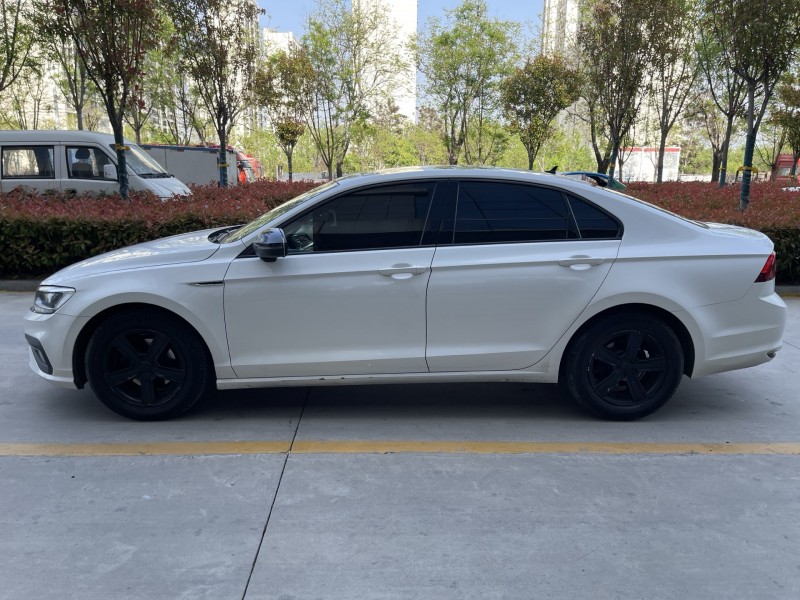 济宁20年大众凌渡7