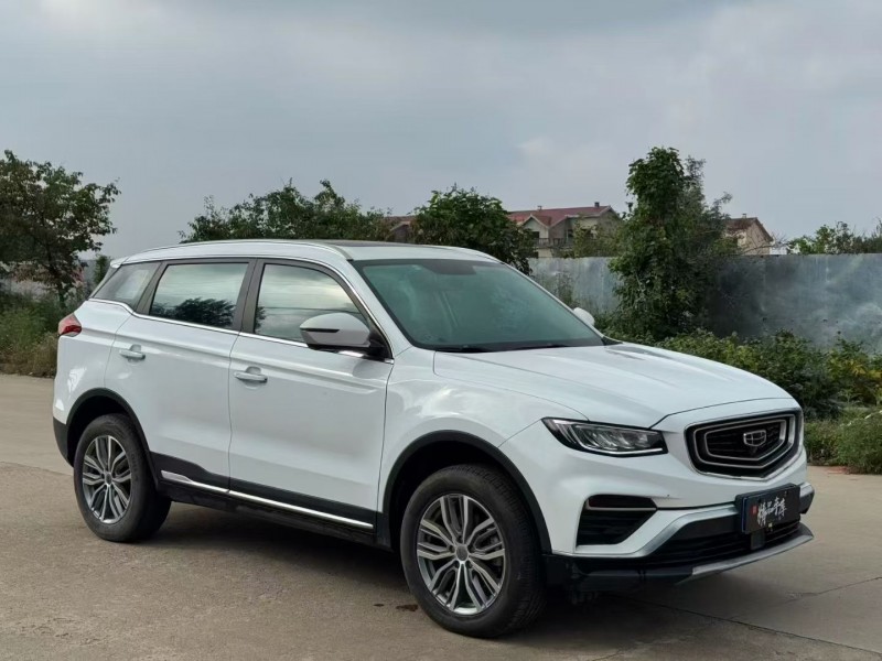 青岛20年吉利博越3