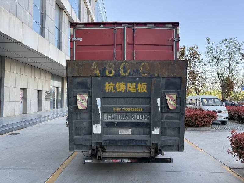 济宁23年陕汽德龙9