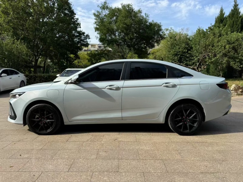 邢台23年吉利帝豪4